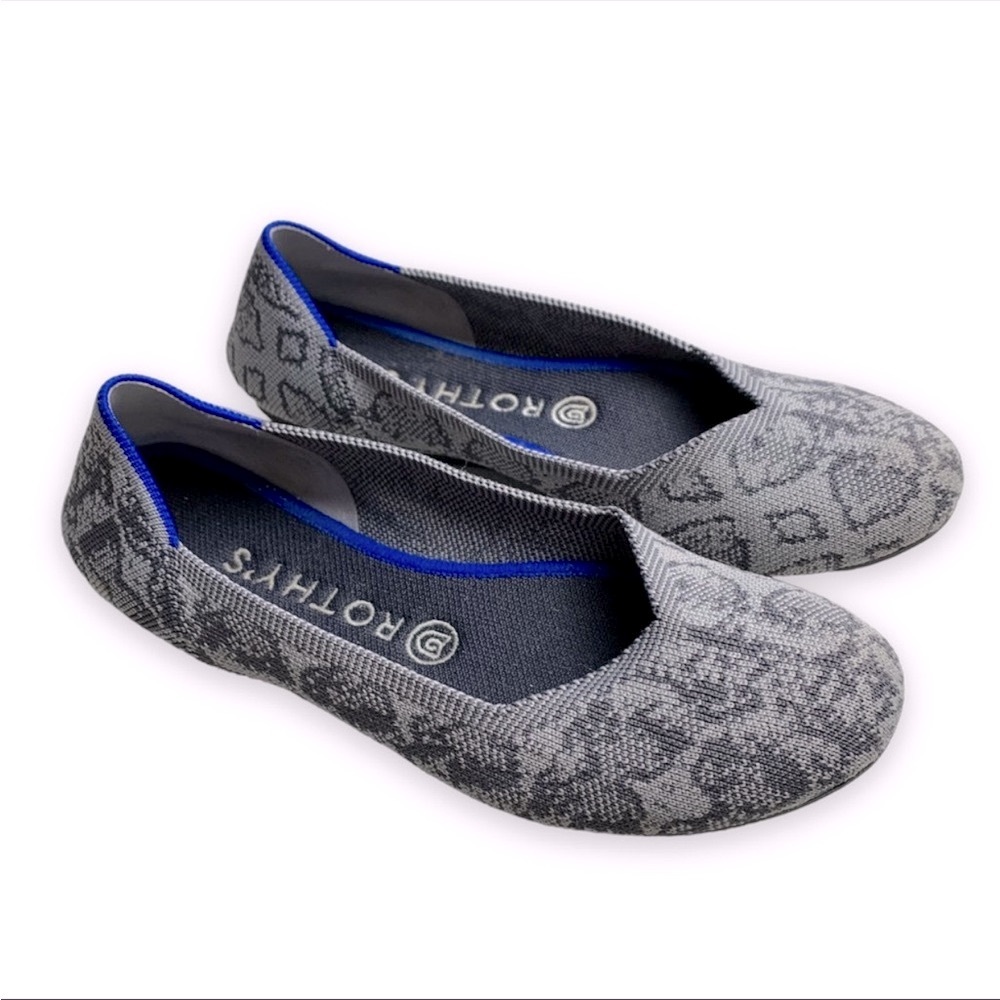 ROTHY’S The Flat Retired Color Grey Stone Snake Print Classic Round Toe Size 7.5